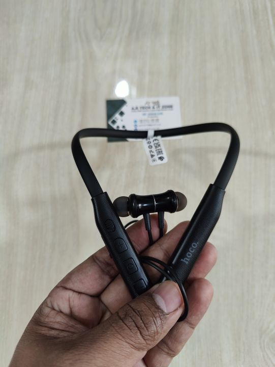Hoco%20ES64%20Sports%20Bluetooth%20Earphone%20Wireless%20Neckband%2030%20Hour%20Charge%20-%20Image%204
