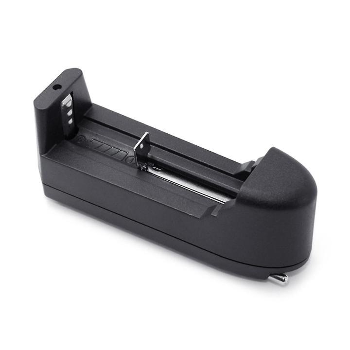 3.7V%20Battery%20with%20Charger%20for%2018650%2017670%2016340%2014500%2010440%20AA%20AAA%20-%20Image%202