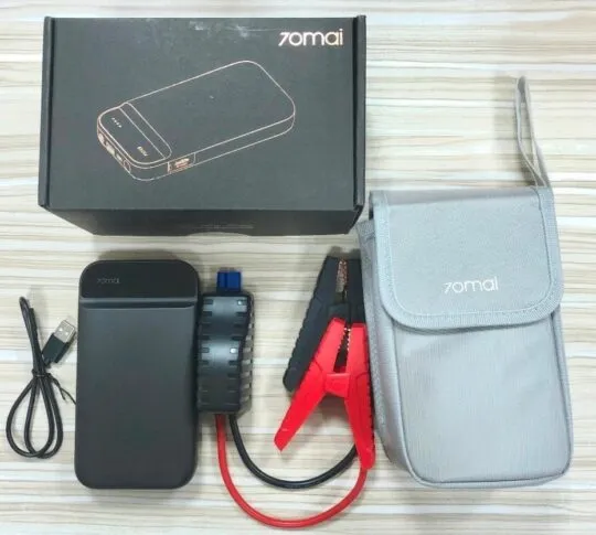 70mai%20Jump%20Starter%2070mai%20car%20jump%20starter%20PS01%20Power%20Bank%20Real%2011000mah%20Car%20Starter%20-%20Image%203