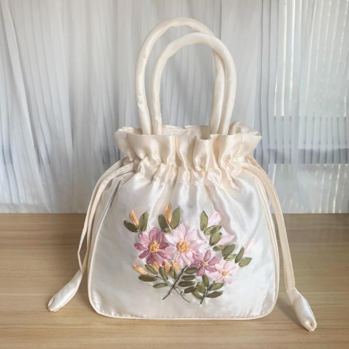 Portable%20Top-Handle%20Bags%20Women%20Flower%20Embroidered%20Silk%20Mini%20Potli%20Bag%20Chinese%20Style%20Females%20Handbags%20Retro%20Drawstring%20Shopping%20Handbag%20-%20Image%207