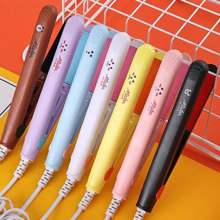 Portable%20Mini%20Hair%20Straightener%20with%20Iron%20Plate%20for%20Travel%20(Multi-color)%20-%20Image%202