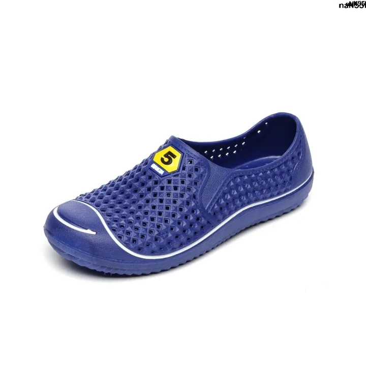 Leisure%20Plastic%20Shoes%20Closed%20Toe%20-%E2%88%B6%20Men's%20Non-Slip%20Hole%20Soft%20Bottom%20Sandals%20Breathable%20Summer%20Waterproof%20%EF%B8%BD%20Fashion%20Shoes%20Beach%20Lazy%20-%20-%20Image%202