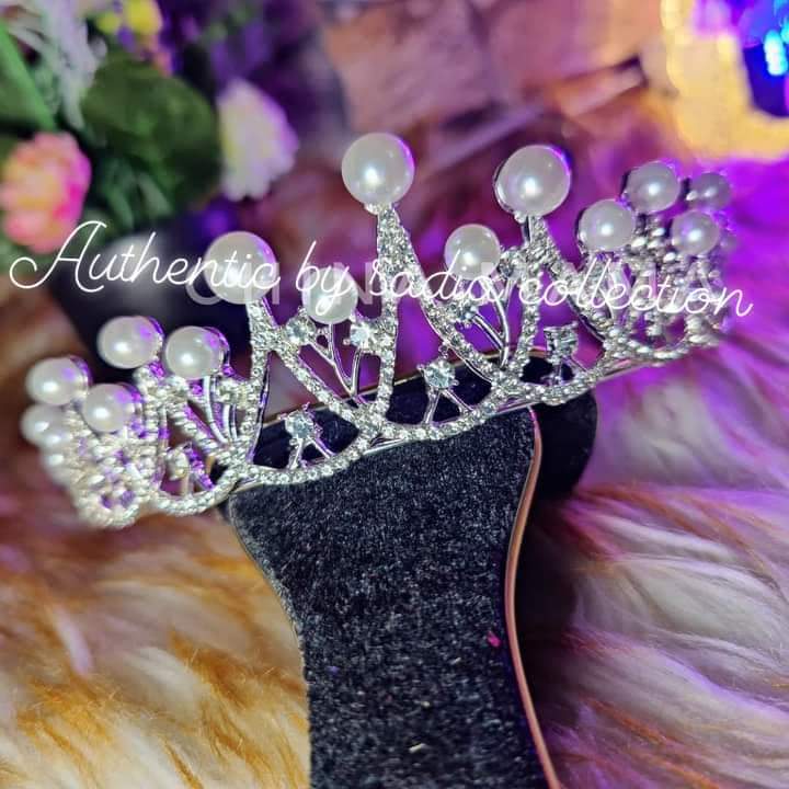 pearl%20Hijab%20Crown/Headpiece%20-%20Hair%20Band%20-%20Image%204