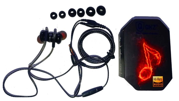 QKZ%20DM10%20Zinc%20Alloy%20Gaming%20HiFi%20Earphone%20In%20Ear%20Earphone%20-%20Headphone%20-%20Headphone%20-%20Ear%20Phone%20-%20Earphone%20-%20Headphone%20-%20Image%204