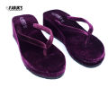 New Trendy Women And Girls Flat Sandals For Casual Look In Slide Kickonn sandals ,Slide,Clogs and designable sandals for Women's and Girl's, Women's sandals , summer shoes, beach shoes.