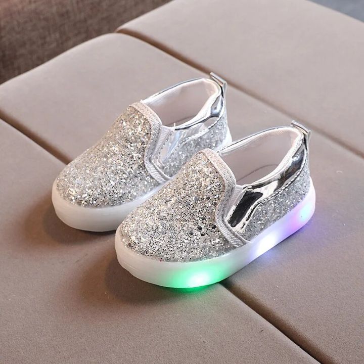 Children%20Casual%20Running%20Shoes%20sequin%20LED%20Boys%20Girls%20Fashion%20Sneakers%202023%20Spring%20Lighted%20Non-Slip%20Sport%20Shoes%20Luminous%20Boots%20-%20Image%204