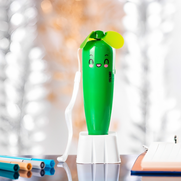 Premium%20Rechargeable%20Cute%20Mini%20Desk%20Fan%20-%20Image%202