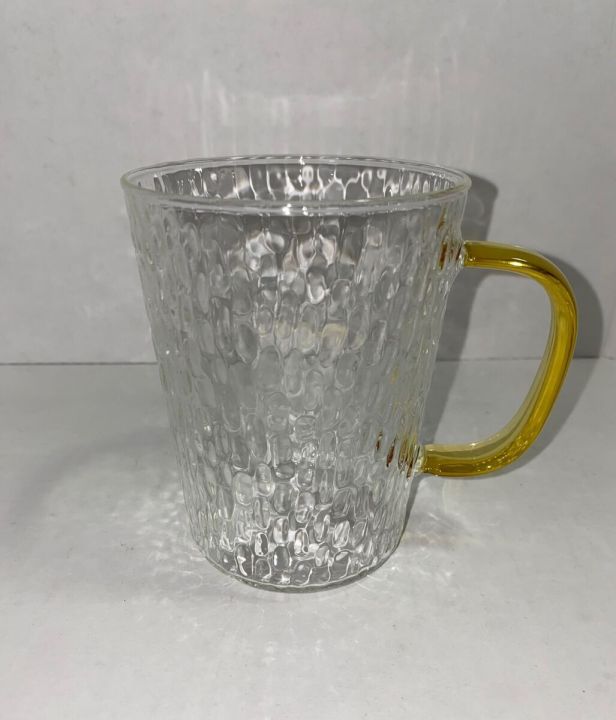 Premium%20Borosilicate%20Glass%20Mug%20with%20Large%20Yellow%20Handle,%20Funnel%20Shape,%20Dishwasher%20Safe%20-%20Lightweight,%20Classic%20Style,%20400ml%20Capacity,%20Clear%20Round%20Glass%20for%20Tea,%20Coffee,%20and%20Cold%20Drinks.%20-%20Image%202