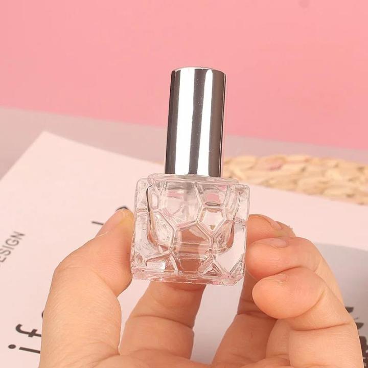 Mini%20Transparent%20Glass%20Perfume%20Spray%20Bottle%20Clear%20Glass%20Makeup%20Sub-Bottling%20Sample%20Bottle%20For%20Cosmetic%20Travel%20Portable%20-%20Image%204