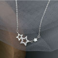Light luxury, simple star necklace, women's summer niche design, high-end temperament, versatile and exquisite birthday gifts. 