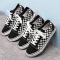 Spring New Harajuku Black-White Checkerboard Plaid Low-Top Canvas Shoes for Men and Women Korean Fashion Shoes Skateboard Shoes.