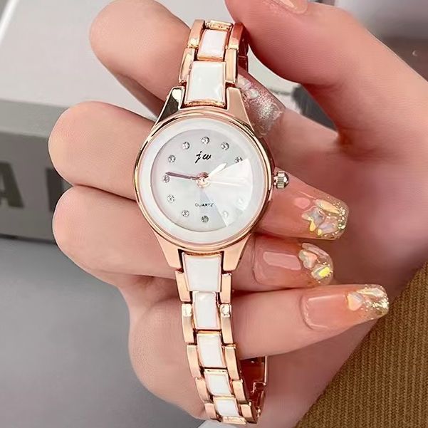 Elegant%20Luxury%20Full%20Diamond%20Quartz%20Watch%20/%20Ladies%20Korean%20Fashion%20Rhinestone%20Wristwatch%20-%20Image%209