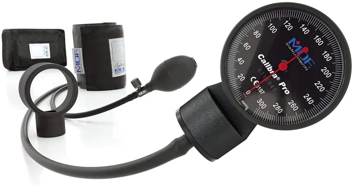 MDF%C2%AE%20Calibra%20Pro%20Aneroid%20Sphygmomanometer%20-%20Professional%20Blood%20Pressure%20Monitor%20-%20Black%20-%20Image%206