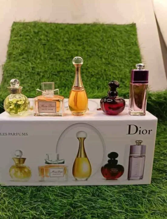 Dior%20Perfume%20Miniature%205%20in%201%20Collection%20Gift%20Set%20for%20Women%20-%20Image%203