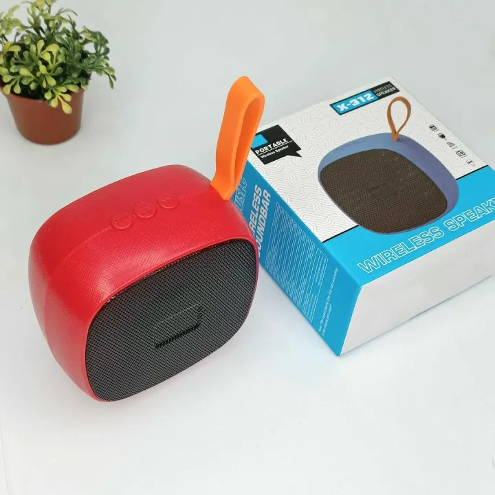 X-312%20Bluetooth,%20USB,%20TF%20Card%20&%20FM%20Radio%20Supported%20Wireless%20Speaker%20-%20Image%203