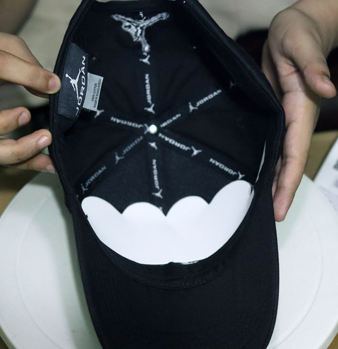 100%25%20Export%20and%20Premium%20Black%20Cap%20for%20Men%20and%20Women-JD%20-%20Image%204