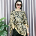 Douyin Kuaishou has the same thin pullover shawl for women in summer with skirts, and versatile cape pullovers can be distributed by women. 