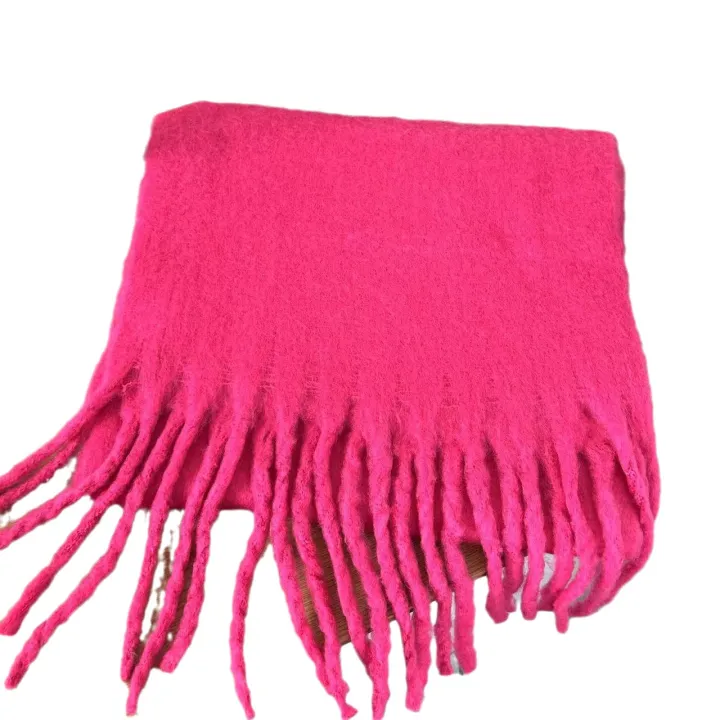 Korean%20ins%20labeling%20solid%20color%20mohair%20scarf,%20women's%20new%20candy%20color%20macaron%20color,%20autumn%20and%20winter%20thickened%20and%20widened%20drape%20-%20Image%205