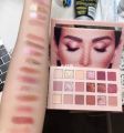 18 Color Eyeshadow palette set. 
