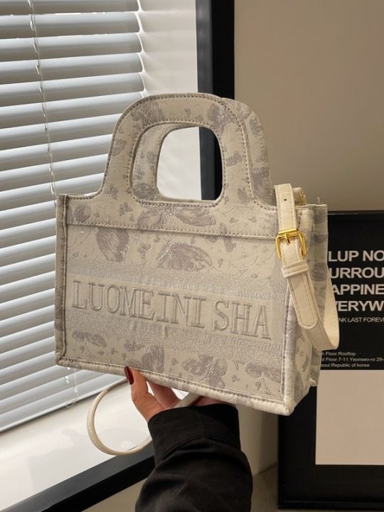 New%20Chinese%20style%20bag%20women's%202024%20new%20tote%20bag%20large%20capacity%20popular%20fashion%20hand-carried%20shoulder%20crossbody%20bag%20-%20Image%204