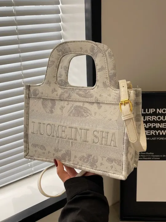 New%20Chinese%20style%20bag%20women's%202024%20new%20tote%20bag%20large%20capacity%20popular%20fashion%20hand-carried%20shoulder%20crossbody%20bag%20-%20Image%204