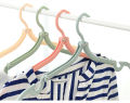 ♛READY STOCK COD Portable Outdoor Travel Folding Clothes Hanger, Multifunctional Magic Drying Rack, Drying Rack, Space Saving Wardrobe, Plastic Non-slip Hanger 1PCS. 