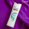 Clear anti dandruff ice cool menthol shampoo 300ml (Made In Thiland). 