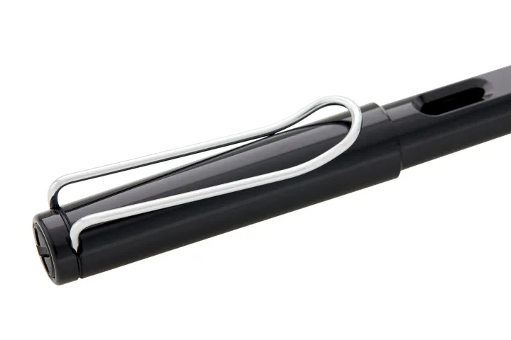 LAMY%20safari%20Fountain%20Pen%20%20-Glossy%20black%20-%20Image%206
