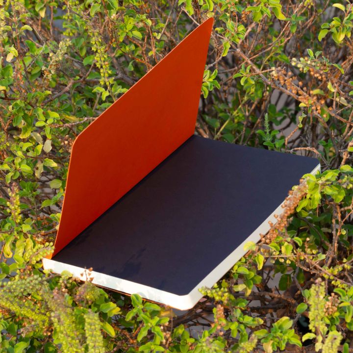 Daily%20Journal%20Orange%20Notebook%20with%20Elastic%20Band%20-%20Image%204