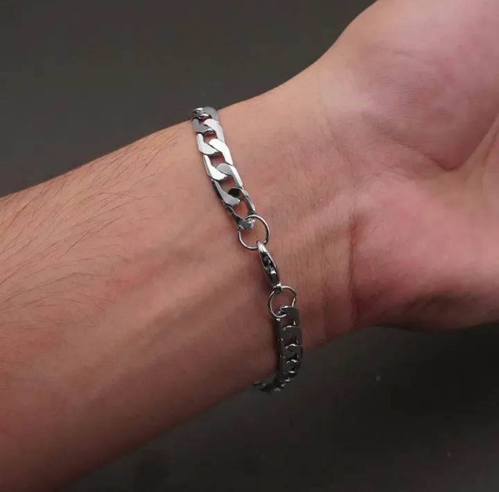Silver%20Metal%20Bracelet%20For%20Men%20-%20Image%205