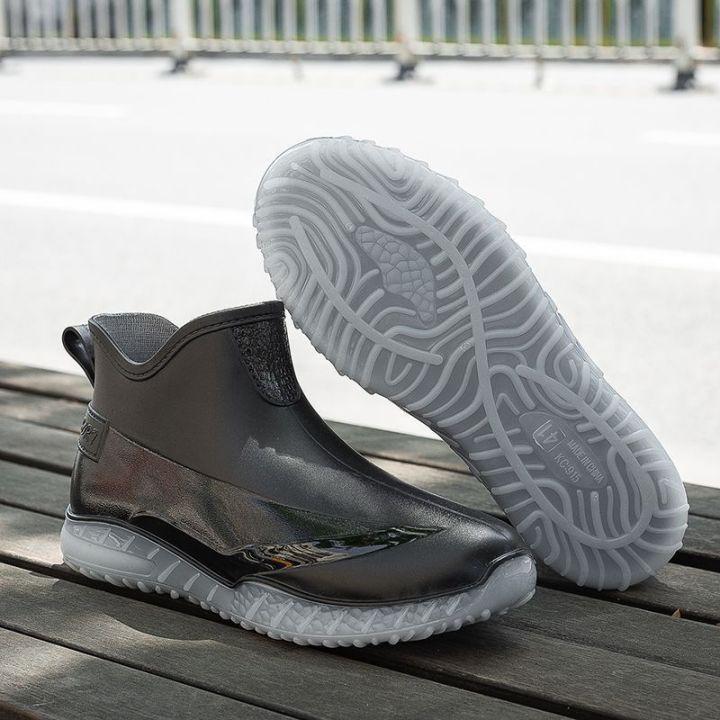 Fashion%20Short%20Boots%20Rain%20Boots%20Men's%20Non-Slip%20Waterproof%20Shoes%20Thickened%20Kitchen%20Rubber%20Shoes%20Car%20Wash%20Floor%20Wear-Resistant%20Rubber%20Boots%20-%20Image%206