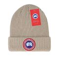 Canada Goose Fashion Embroidered Sliding Beanie Hat Men and Women Versatile Warm Autumn and Winter Trendy Hat. 