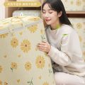 【Versatile】 Gift Non- Quilt Storage Bag Little Daisy Foldable Clothes Storage Bins with Handles Sorting Storage Box Home. 