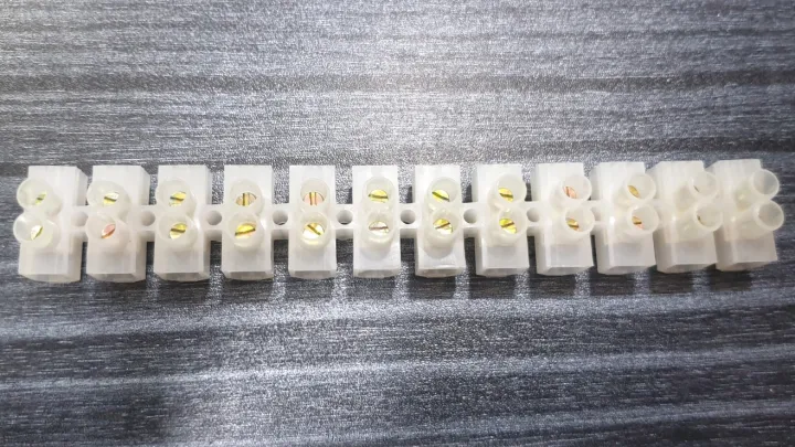 Terminal%20block%206%20ampere%20connector%202%20stick%20Electrical%20Wire%20Connector%206%20Ampere%20by%20Alkas%20Electric%20-%20Image%202