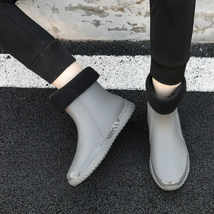 German%20Rain%20Boots%20Men's%20Fashion%20Short%20Rain%20Boots%20Women's%20Rubber%20Boots%20Shoe%20Cover%20Wear-Resistant%20Non-Slip%20Waterproof%20Shoes%20Rubber%20Shoes%20Kitchen%20Water%20Shoes%20-%20Image%203