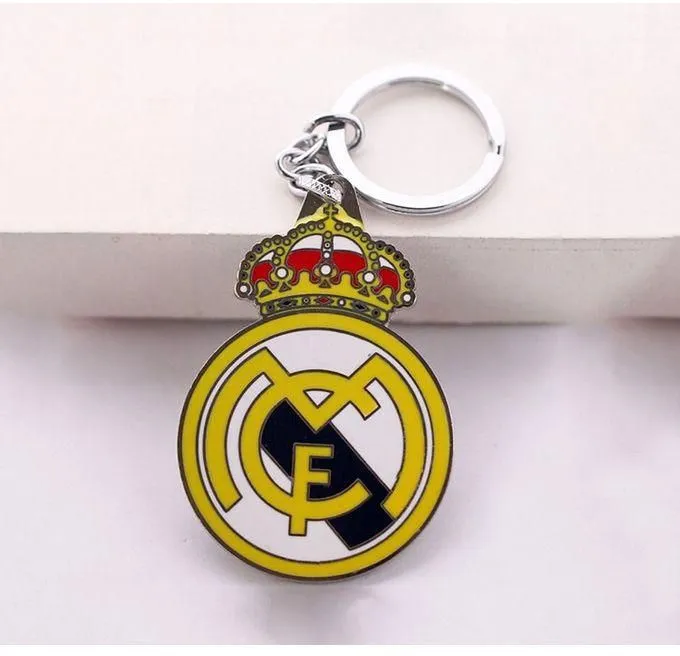 Real%20Madrid%20Football%20Club%20Key-chain%20-%20Image%203