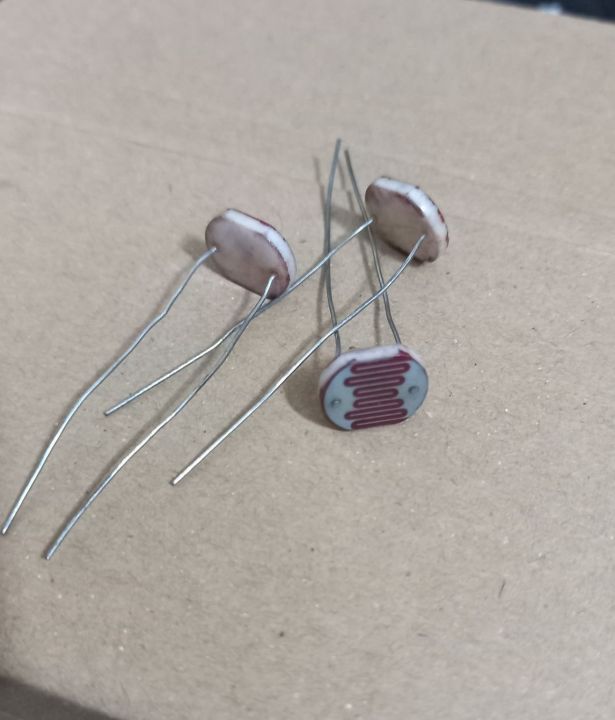 2Pcs-%20LDR%2010mm%20LDR%20Sensor%20Photoresistor%20LDR%20Sensor%20Light%20Photo%20Cell%20Light%20Dependent%20Resistor%20LDR%20Sensor%20Switch%202%20Pin%20Leads%20For%20Automatic%20Headlight%20Dimmer%20Control%20Resistor%20-%20Image%204