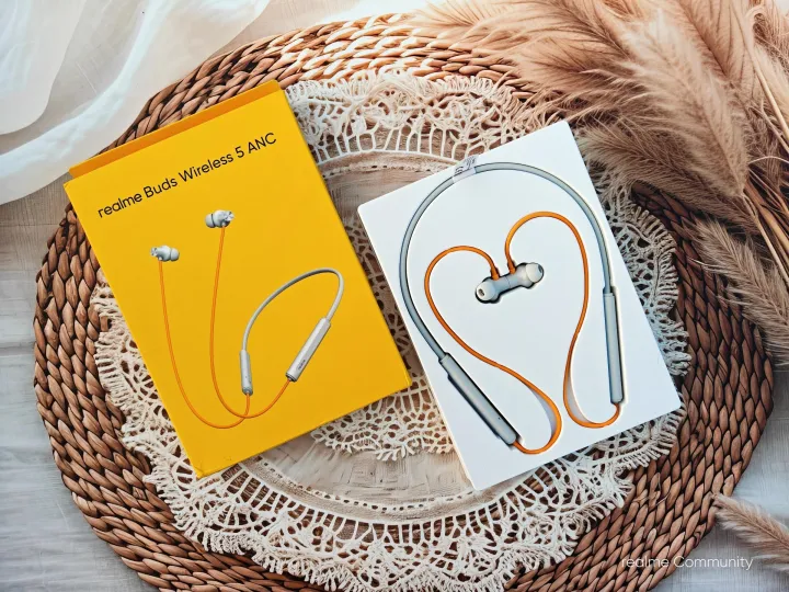 Realme%20Buds%20Wireless%205%20ANC%20Neckband%20Earphone%20%7C%2050dB%20Active%20Noise%20Cancellation%20%7C%20Wireless%20Bluetooth%20Neckband%20with%20Clear%20Sound%20&%20Comfort%20Fit%20%7C%206%20Months%20Warranty%20-%20Image%203