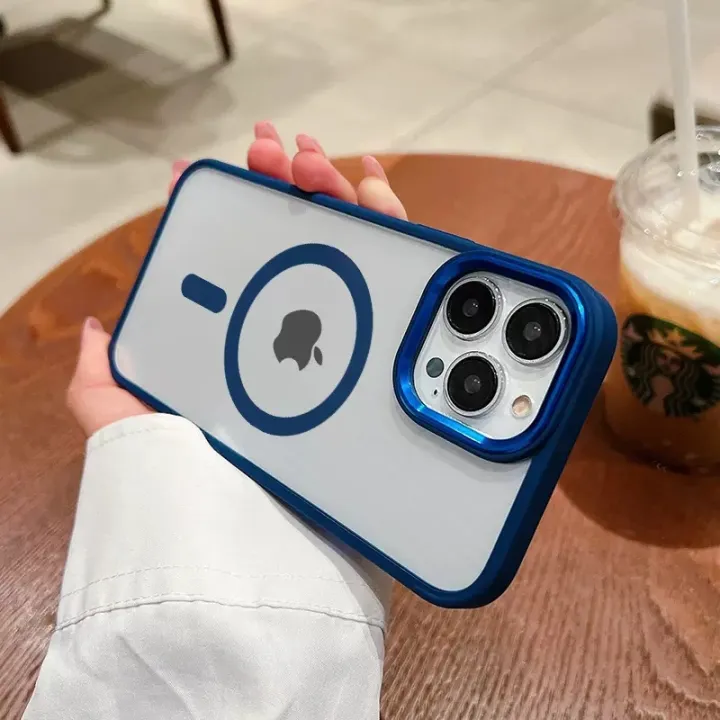 New%20iPhone%2015%20phone%20with%20eagle%20eye%20gold%20shield%20magnetic%20suction%20three%20in%20one%20Apple%2014%20full%20package%20fall%20protection%20case%20-%20Image%207