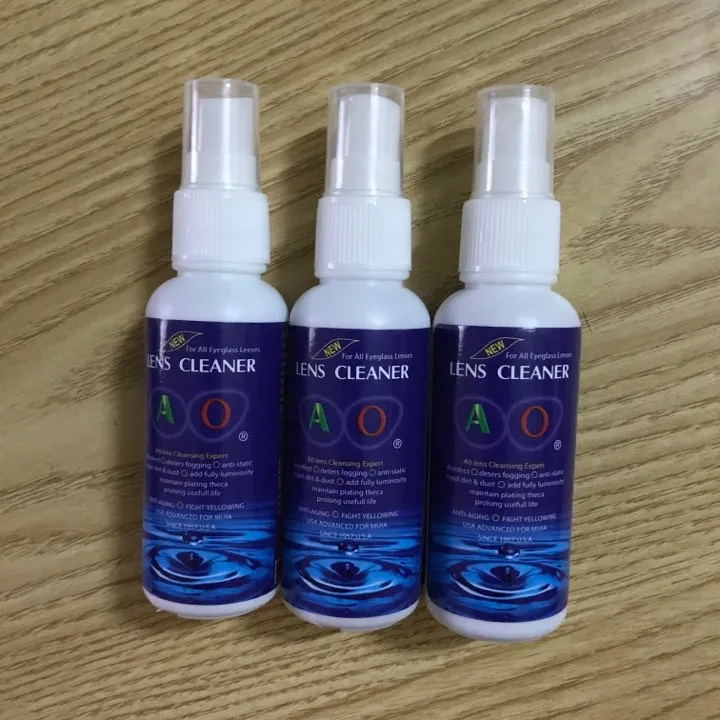 AO%20Eyewear%20Lens%20Cleaner%20Product%20from%20USA%20-%20Image%207