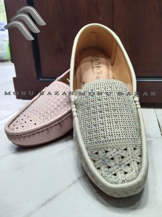 MNB%20L-9004%20Premium%20Quality%20Soft%20Leather%20Loafers%20for%20Women%20-%20Comfortable%20Sandals%20-%20Image%202