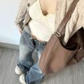 American retro low-waisted hottie micro flared jeans women's 2024 new raw edge loose mopping wide-leg flared pants.