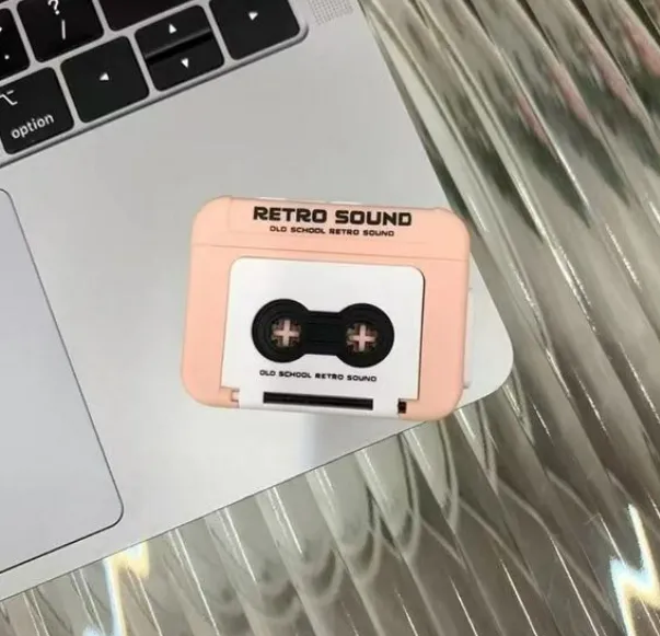 TikTok%20Retro%20Explosive%20Recorder%20Mini%20Recordable%20Fun%20Music%20Box%20Keychain%20-%20Image%205