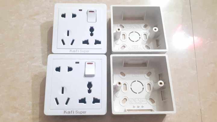 6%20PIN%20UNIVERSAL%20MULTI%20SOCKET%20WITH%20PVC%201%20GANG%20BOX-EASY%20TO%20USE%20AND%20MAINTAIN%20-%20Image%202
