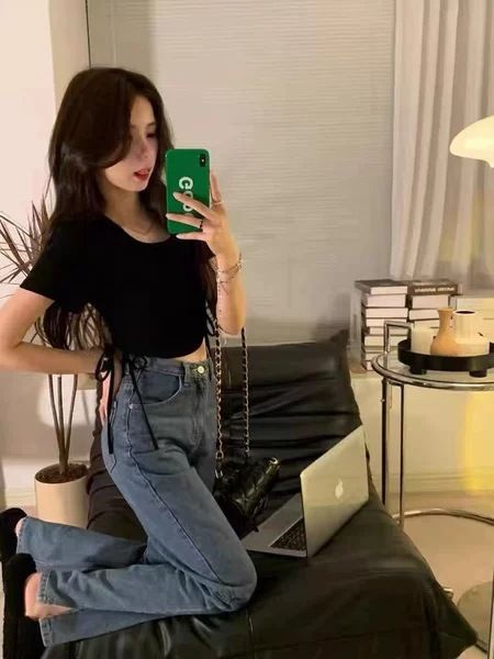 Loose%20Slim-Fit%20Short%20Sleeve%20T%20Women's%20Summer%20T-shirt%202024%20New%20Korean%20Style%20Sense%20of%20Design%20Niche%20Drawstring%20Slim%20Top%20ins%20Tide%20-%20Image%205