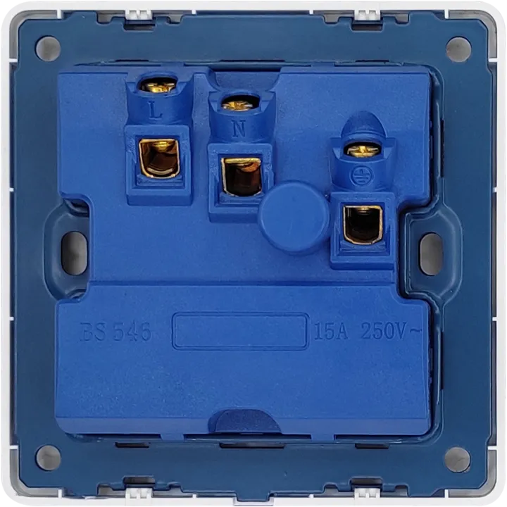 VGTEC%20-%203%20Pin%20Round%20Socket%20/%20AC%20Socket%20/%2015A%20%20Socket%20(Regular%20series)%20-%20Image%203