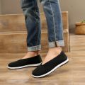 Old man Chinese style black cloth shoes monk shoes retro middle-aged and elderly kung fu casual soft sole old Beijing round mouth cloth shoes men.
