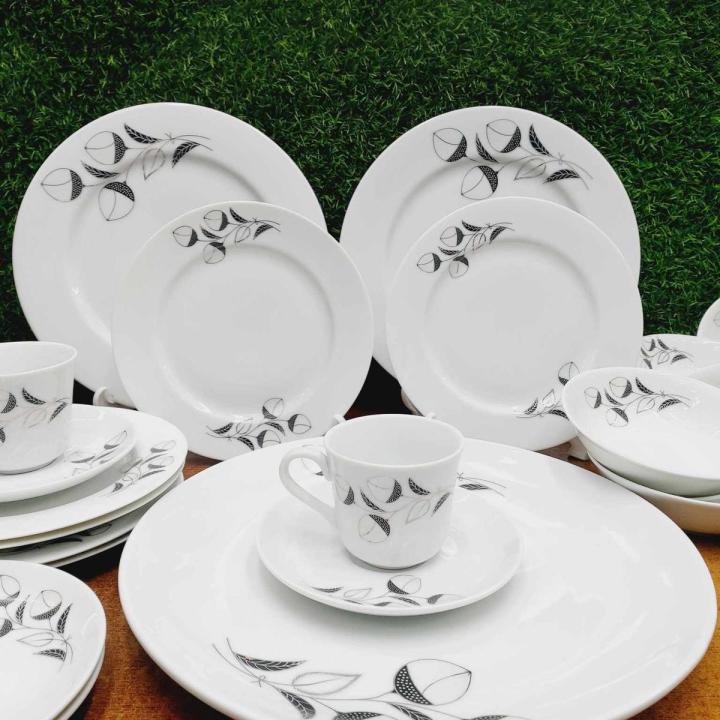 32 Pcs Dinner Set Protik 6x Dinner Plate, 6x Breakfast Plate, 6x Cup,  6x Saucer, 6x Sweet Bowl, 1x Curry Bowl, 1x Rice