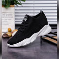 Girls prity sneakers- black.