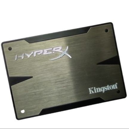 Internal%20storage%20device%20240GB%202.5%20SATA%20-%20Image%203